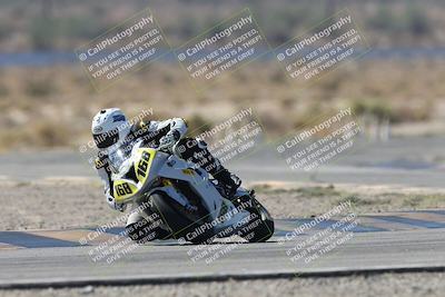 media/Oct-05-2025-CVMA (Sun) [[beeef4f201]]/Race 5-Amateur Supersport Open (Holeshot)/